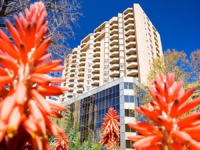 Mantra On The Park Aparthotel Мелбърн Екстериор снимка