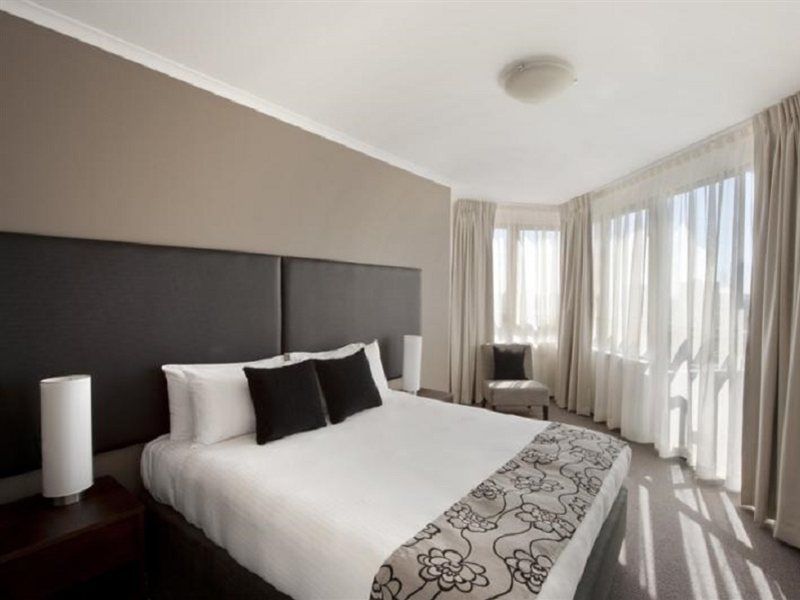 Mantra On The Park Aparthotel Мелбърн Екстериор снимка