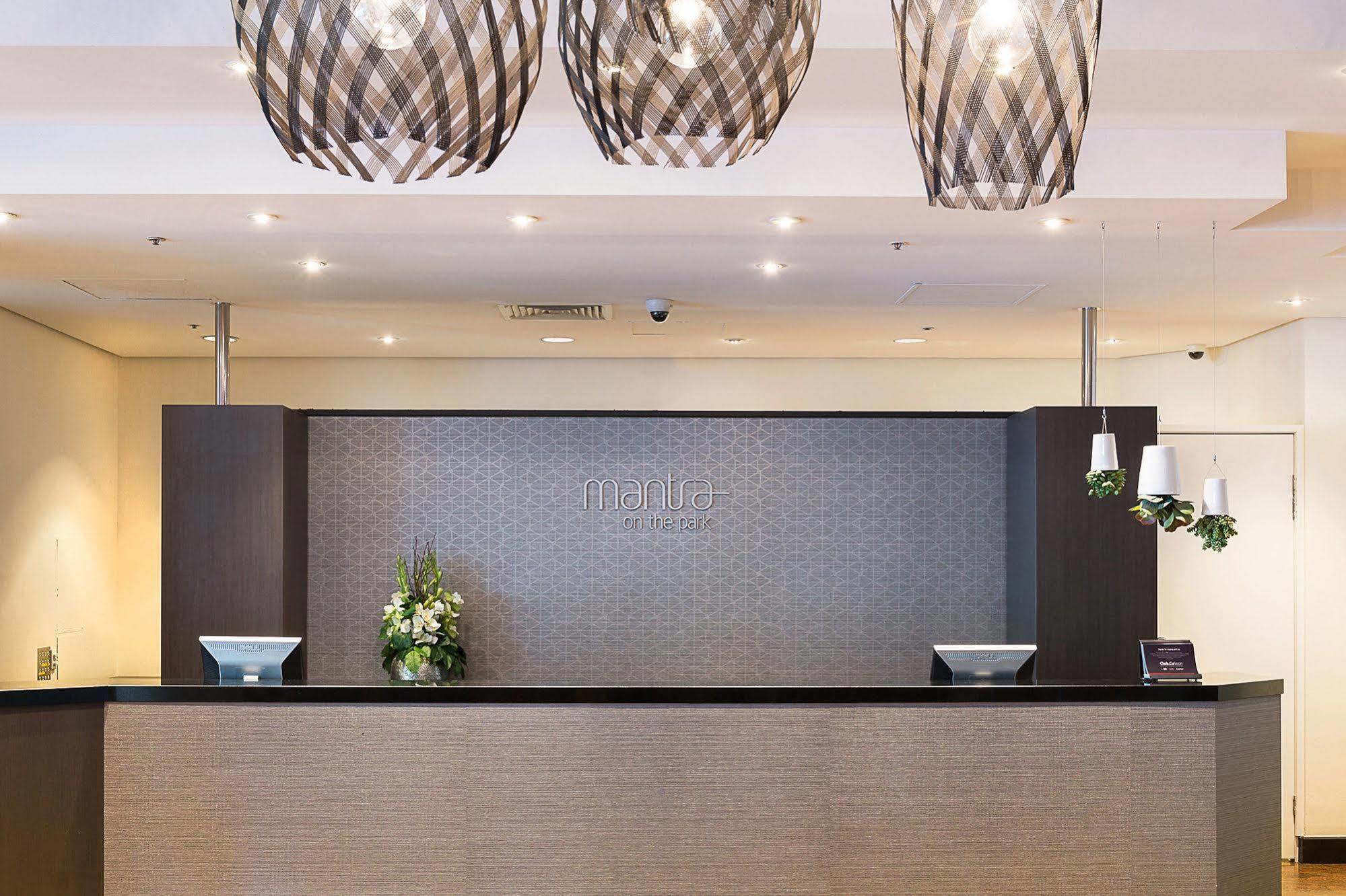 Mantra On The Park Aparthotel Мелбърн Екстериор снимка