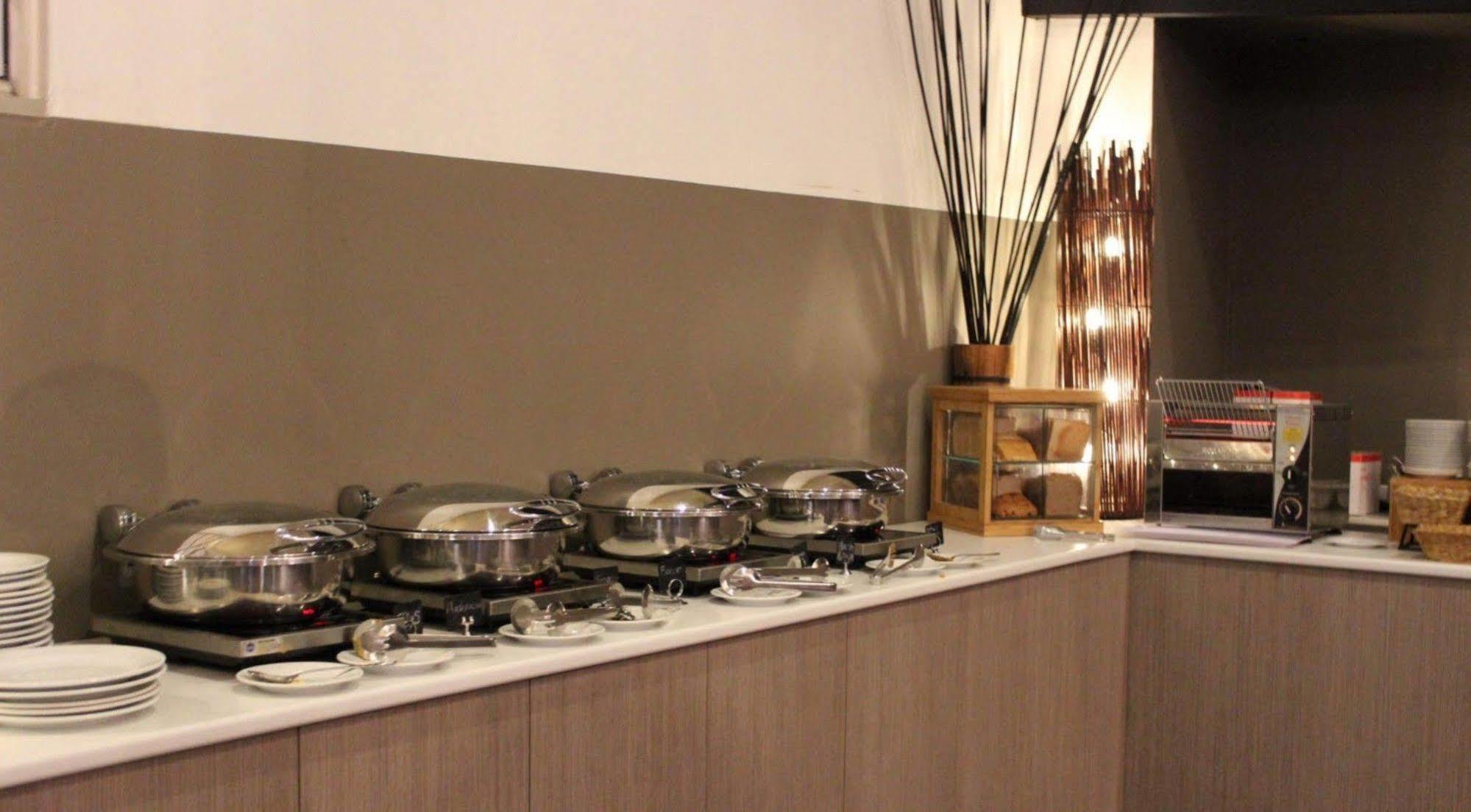Mantra On The Park Aparthotel Мелбърн Екстериор снимка